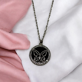 BAYAN ÇELİK KELEBEK DETAYLI  KABARTMALI  KOLYE