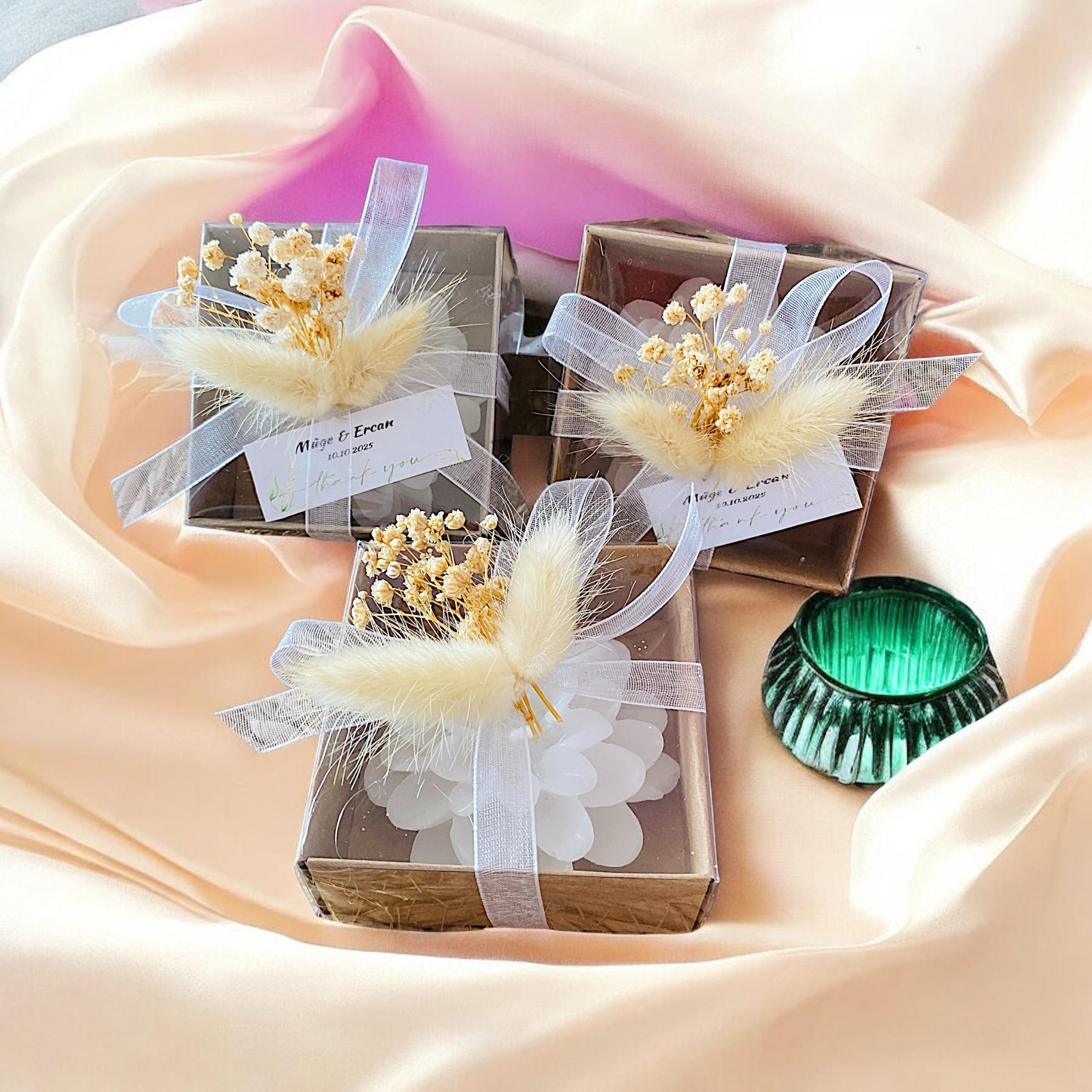 BEYAZ LOTUS MUM ÖZEL KUTULU SÜSLENMİŞ 25 ADET