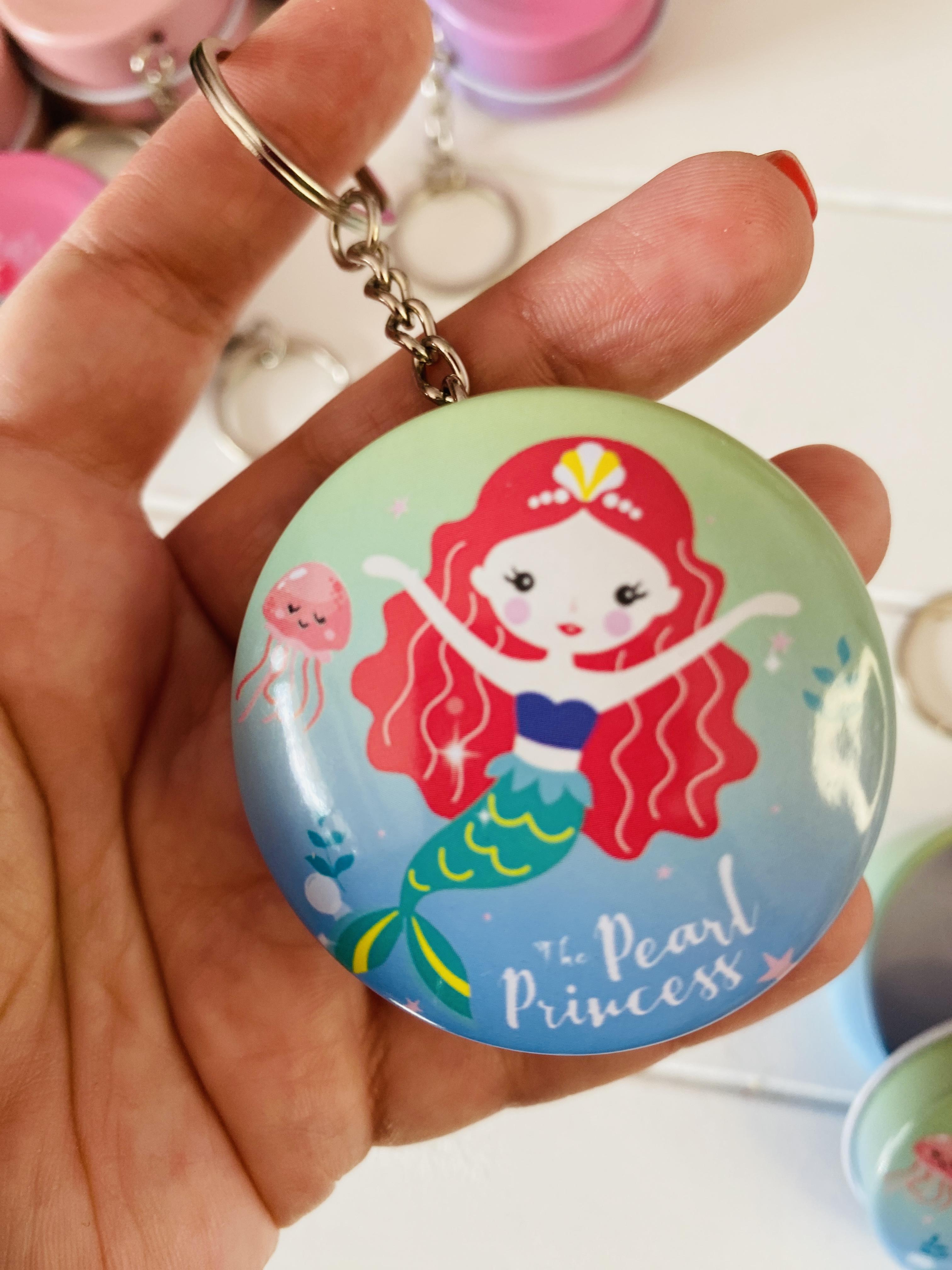 METAL KUTULU DENİZ KIZI TEMALI ANAHTARLIK ÇANTA SÜSÜ