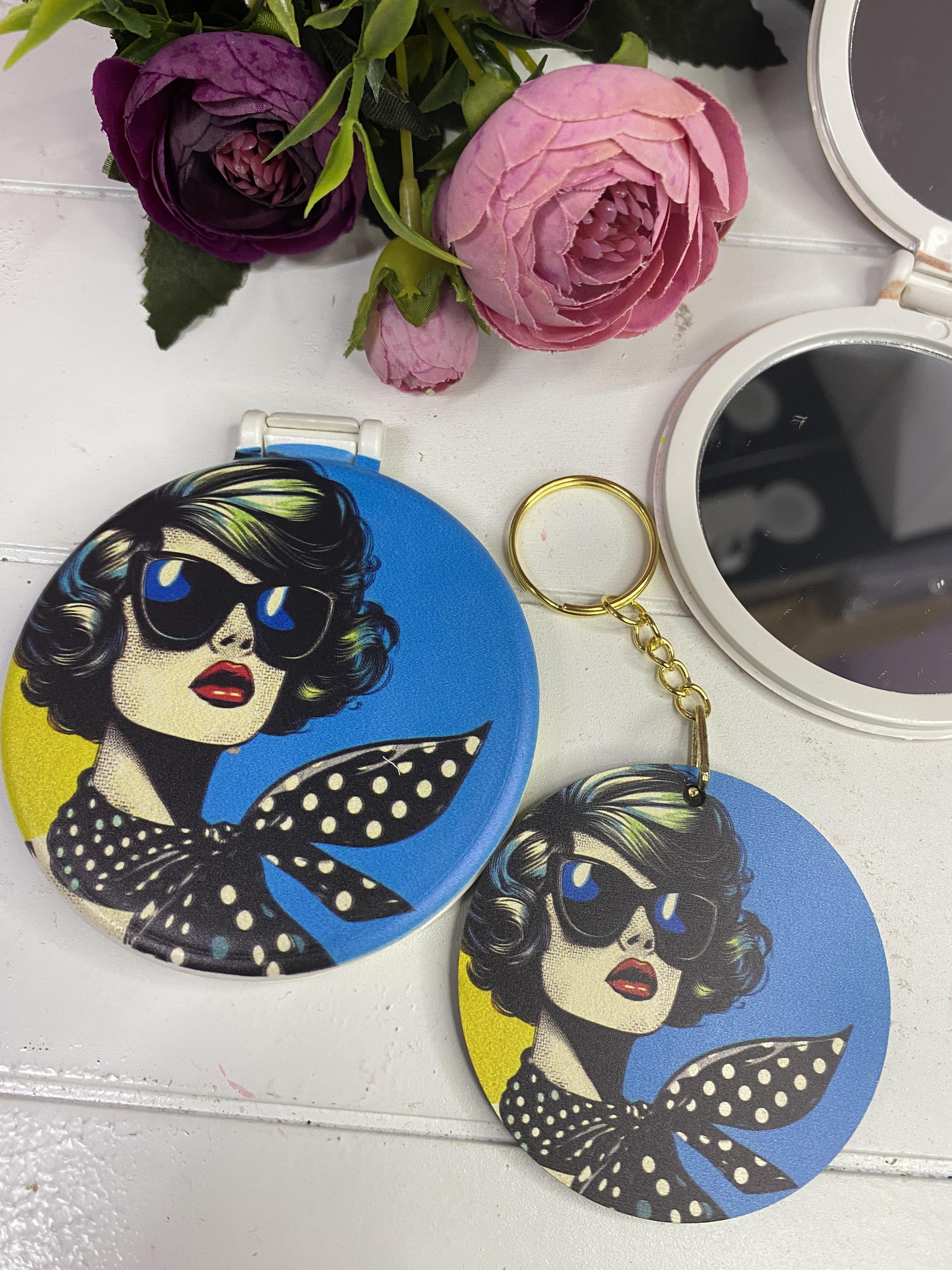 Pop Art Desen Kadın Ayna Anahtarlık Seti