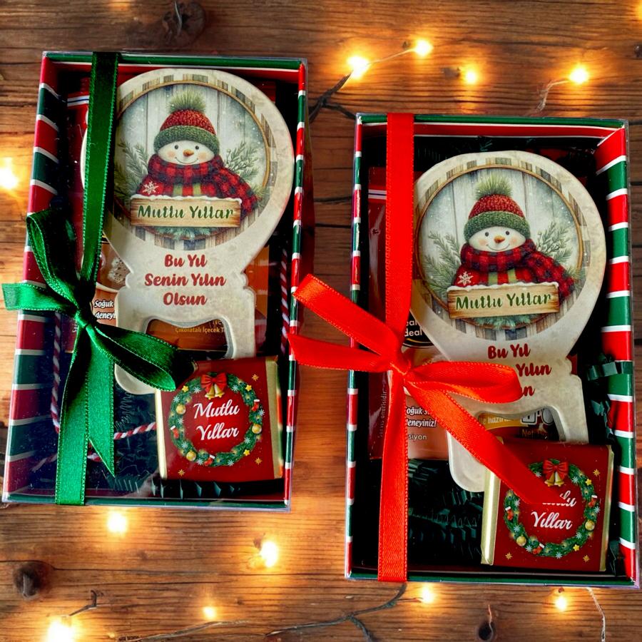 Yeni Yıl Açacak Magnet -Sıcak Çikolata -Çikolata hediye seti